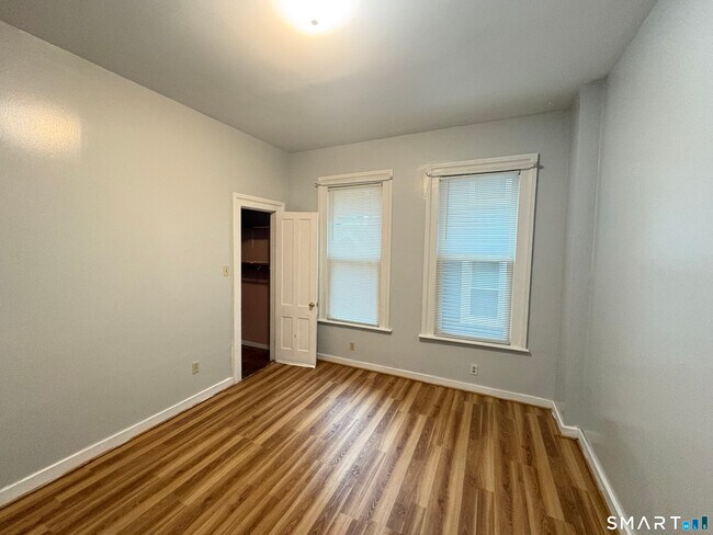 Building Photo - 112 Wilcox Ave
