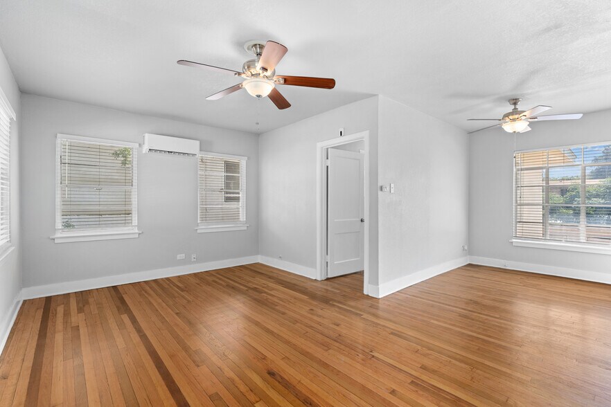 Building Photo - 130 Claremont Ave