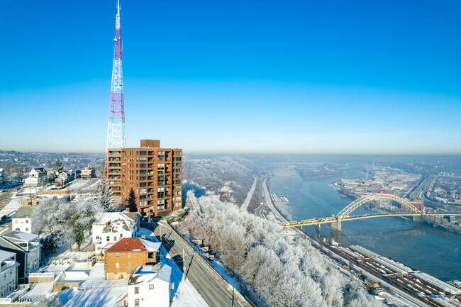 Building Photo - Grandview Towers