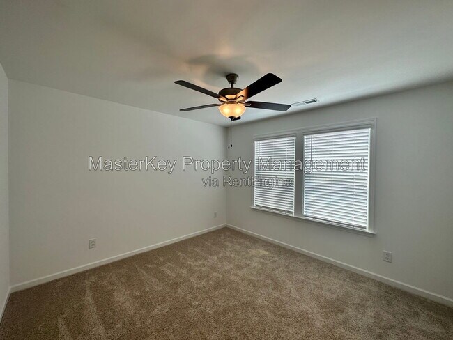 Building Photo - 1202 Briar Gate Dr