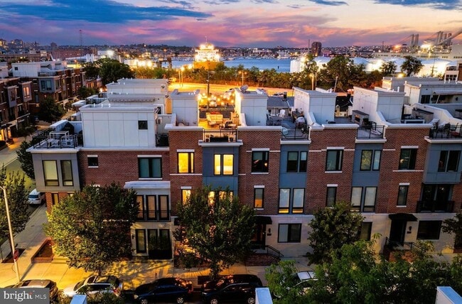 Building Photo - 1600 Beason St