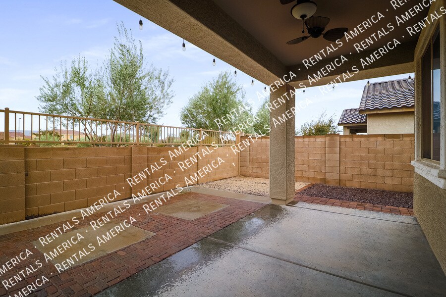 Building Photo - 21271 E Pecan Ln