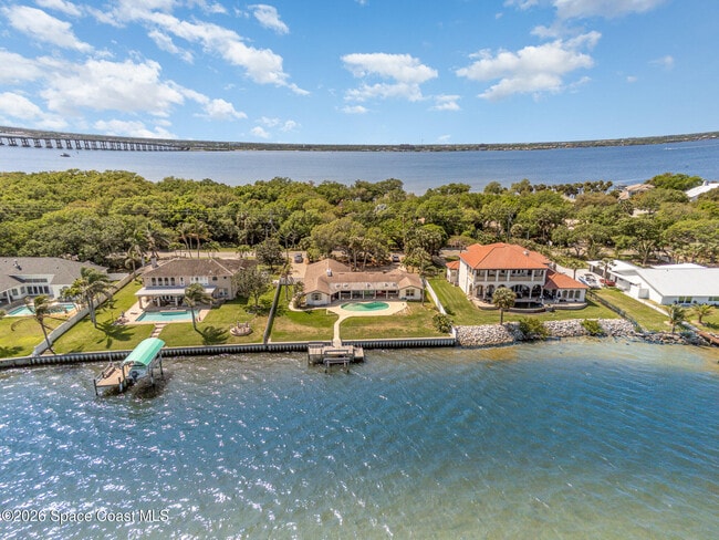 Building Photo - 7920 S Tropical Trail