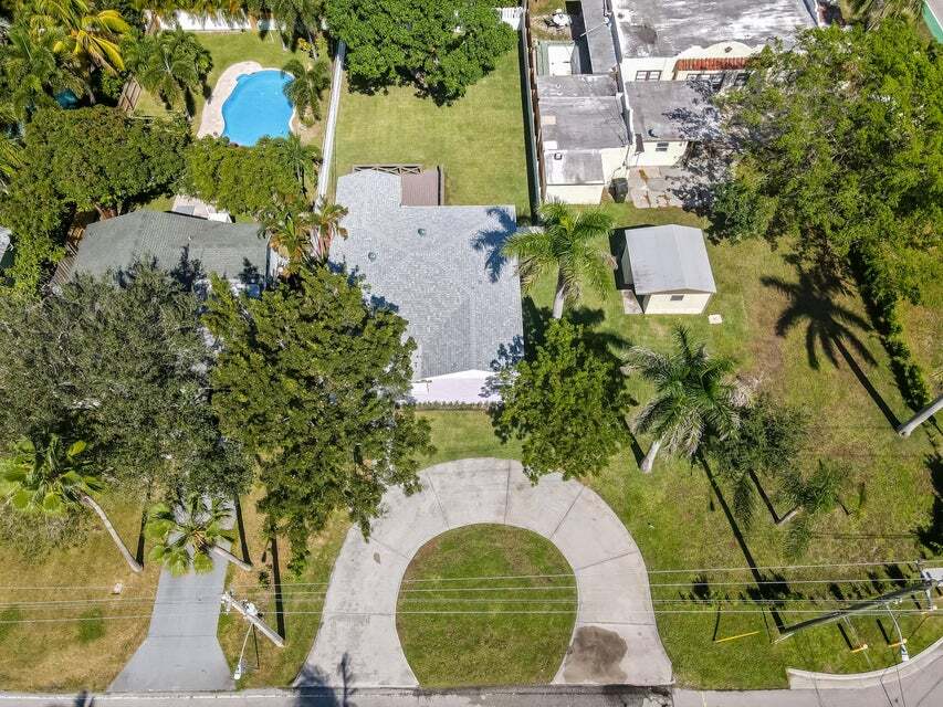 Arial view of the home. - 121 George Bush Blvd