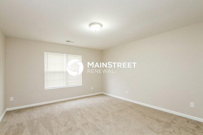Building Photo - 4 Bedroom Pet-Friendly Home in Huntersville, NC with Main Street Renewal