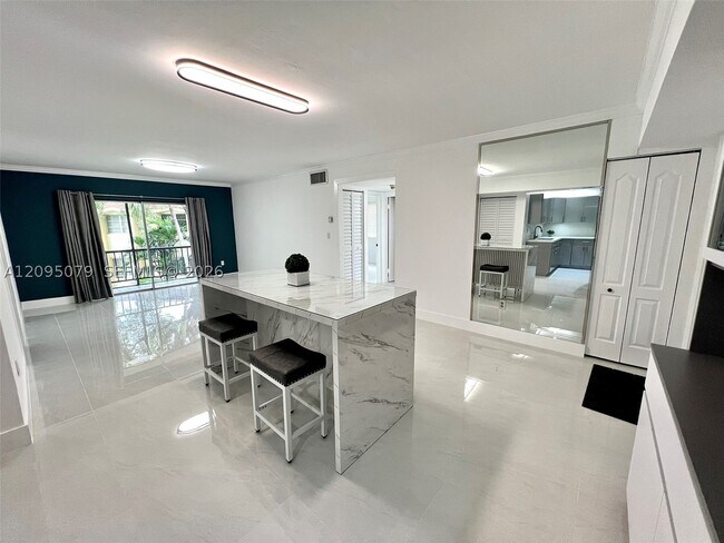 Building Photo - 7825 Miller Dr