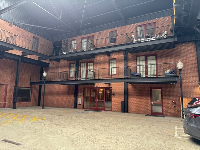 Building Photo - Lehigh Riverport Condo Available