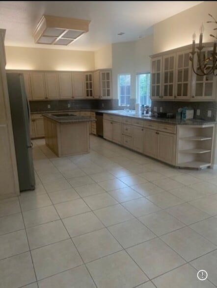 Building Photo - 2273 McCaffrey Ln