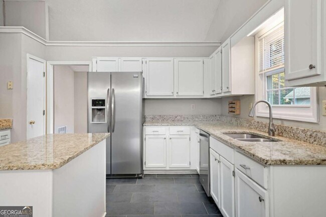 Building Photo - 3070 Bugle Dr