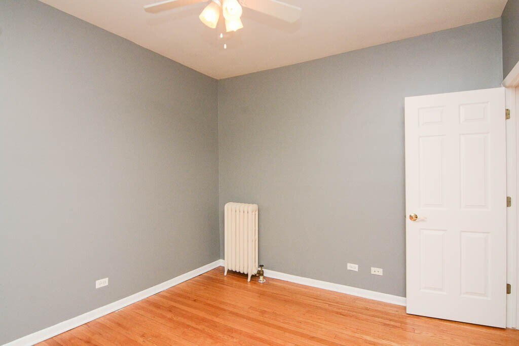 Building Photo - 1421 W Jonquil Terrace