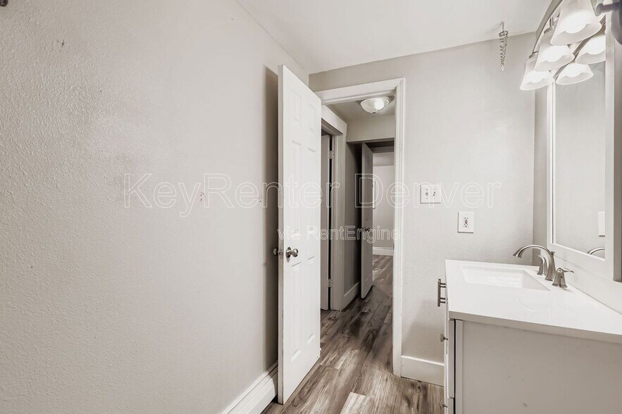 Building Photo - 9406 W 57th Ave