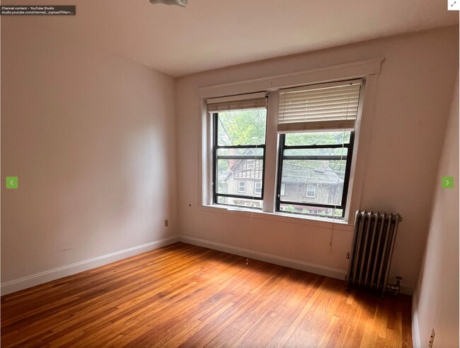 Building Photo - No Fee! Spacious Apt w Ht and Hot Water Included Near Brookline Border, B and C T-Lines minutes a...
