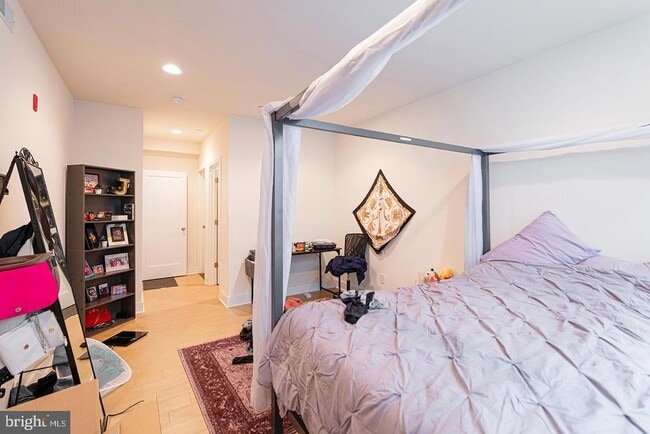 Building Photo - 1110 South St