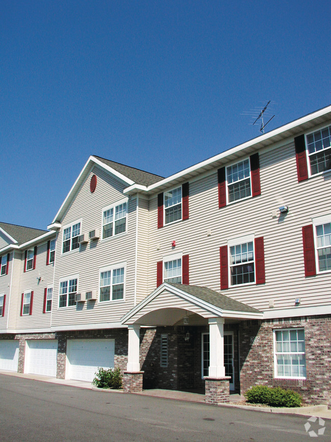 Building Photo - Camden Apartments