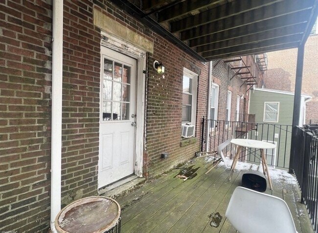 Building Photo - 233 Northampton St