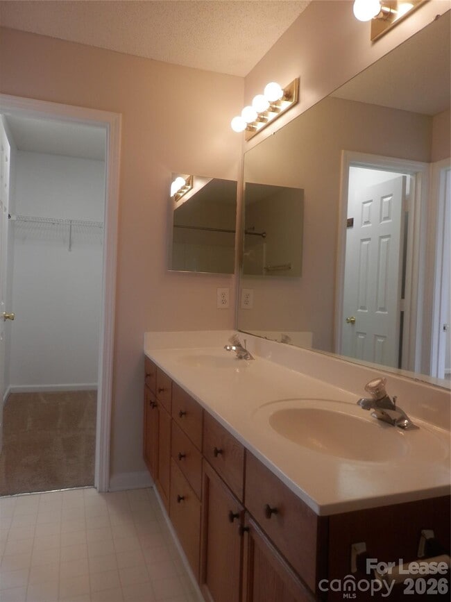 Building Photo - 12732 Spirit Bound Way