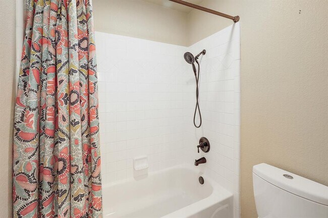 Building Photo - 8216 Fern Bluff Ave