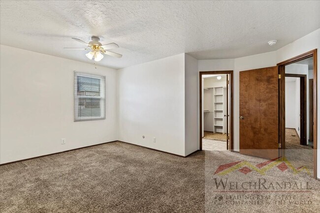 Building Photo - Your Ideal 4-Bed Layton Home - Style, Space & Location!