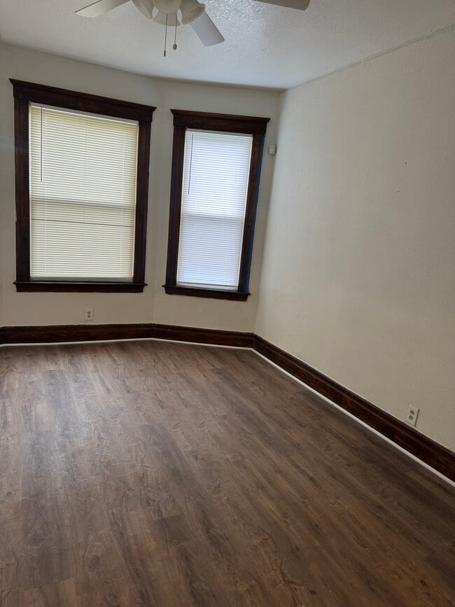 Building Photo - 295 Marston St