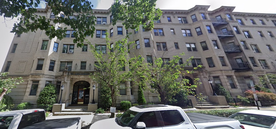 Building Photo - 52 Charlesgate E