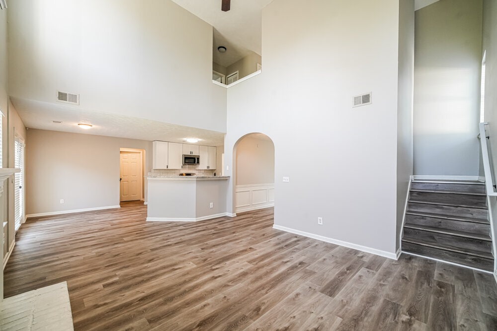 Building Photo - 27 Polo Fields NE