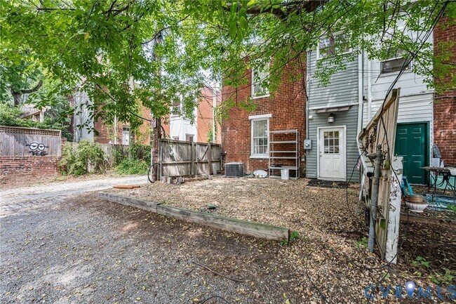 Building Photo - 108 N Harrison St