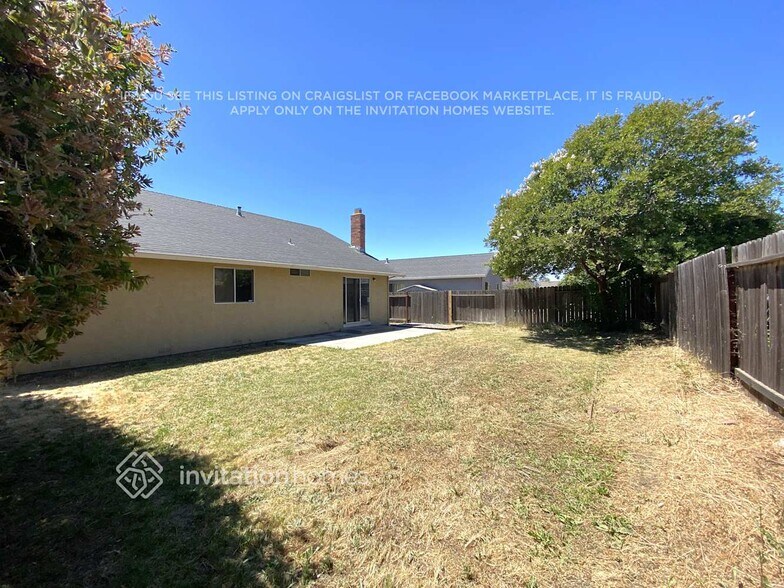 Building Photo - 1604 Alcazar Ct