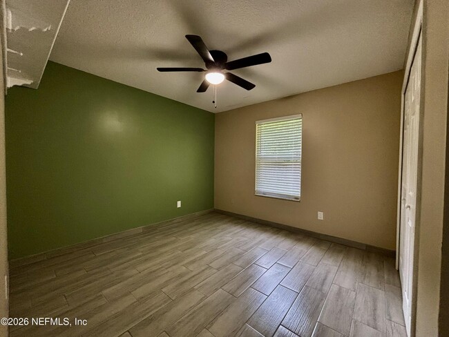 Building Photo - 3018 Hickory Glen Dr