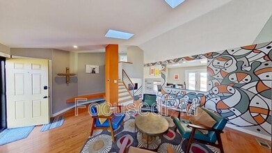 Building Photo - 11409 Jay St