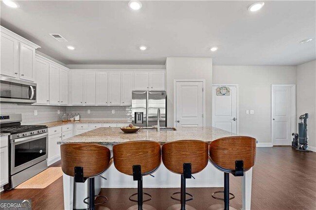 Building Photo - 1030 Shy Ln