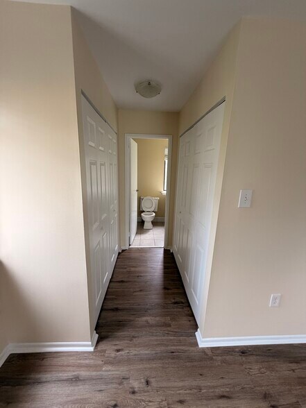 Building Photo - 252 Kips Ct