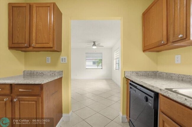 Building Photo - 10151 NW 35th St