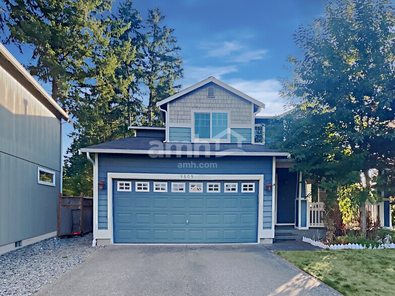 Primary Photo - 9609 200th St E