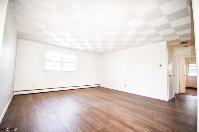 Building Photo - 20 N 13th St