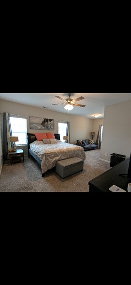 Building Photo - 152 Kerri Dawn Ln