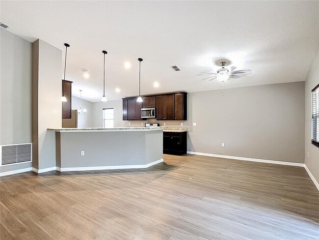 Building Photo - 225 Bella Verano Way