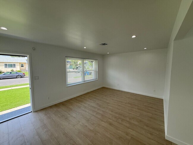 Building Photo - Bassestt Properties
