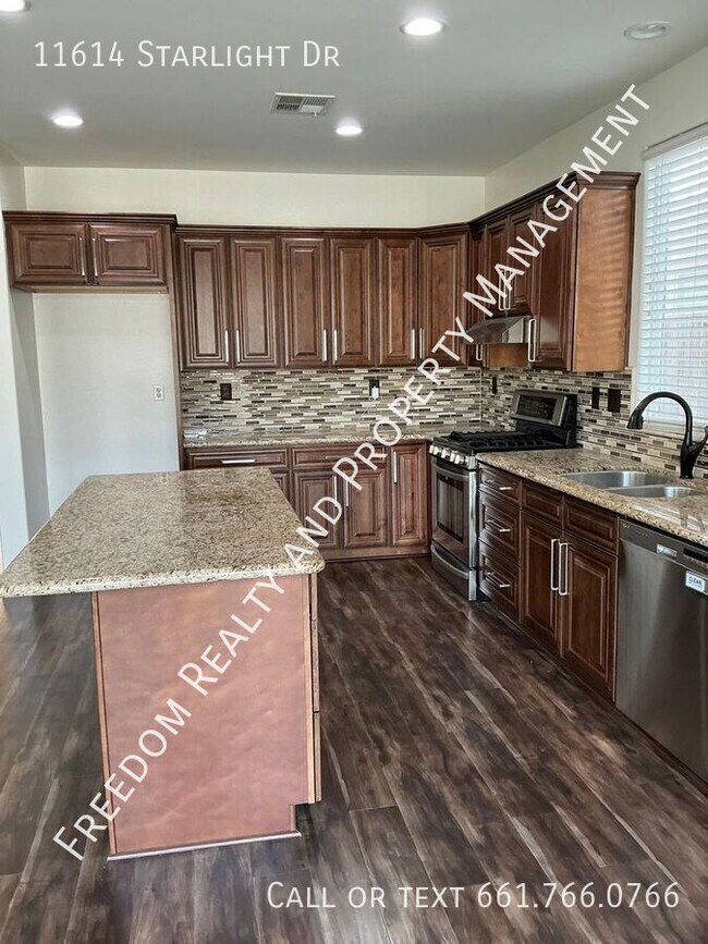 Building Photo - 11614 Starlight Dr