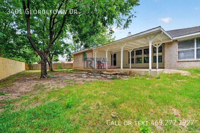 Building Photo - 3401 Georgetown Dr