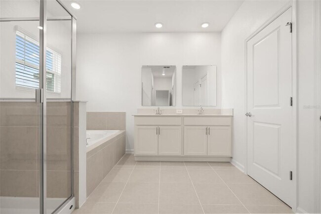Building Photo - 6053 Meditation Dr