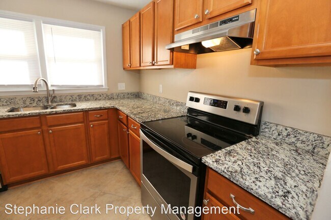 Building Photo - 3 br, 2.5 bath House - 2216 Sedgewick Drive
