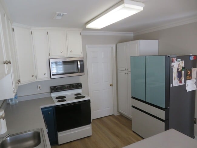 Building Photo - Petersburg Virginia