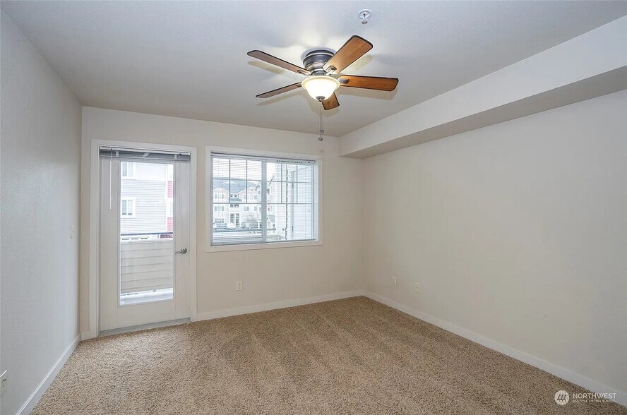 Building Photo - 13405 97th Ave E