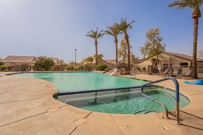 Building Photo - Active Adult 55+ Rental with Scenic Views in Ironwood Village