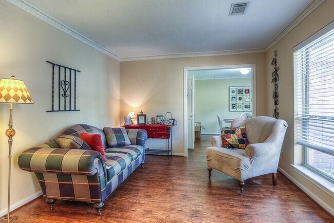 Building Photo - 12439 Piping Rock Dr