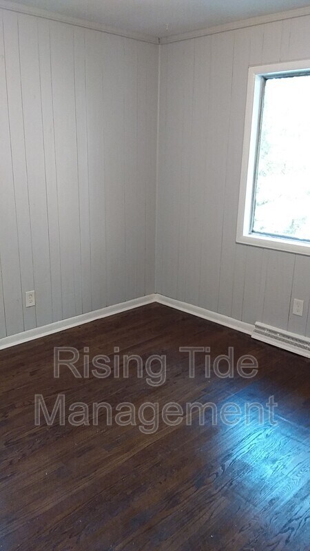 Building Photo - 700 Biscayne Dr