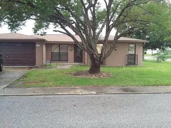 Building Photo - 7204 Brentwood Dr