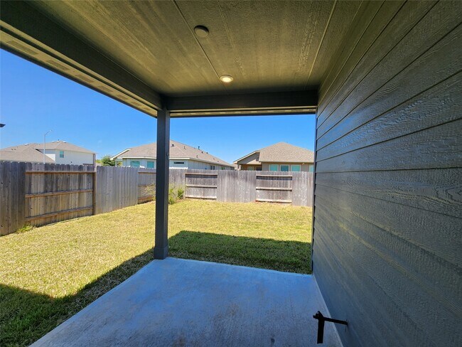 Building Photo - 19014 Whitehaven Bend Ln