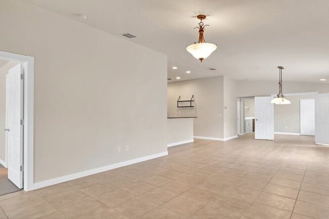 Building Photo - 4969 Corsica Square