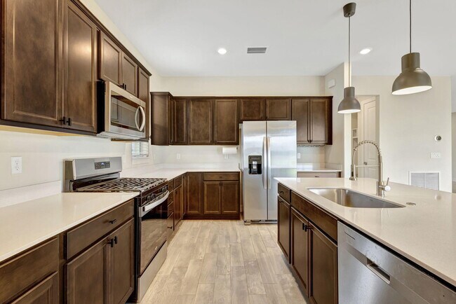 Building Photo - 12249 SW Sand Dollar Wy